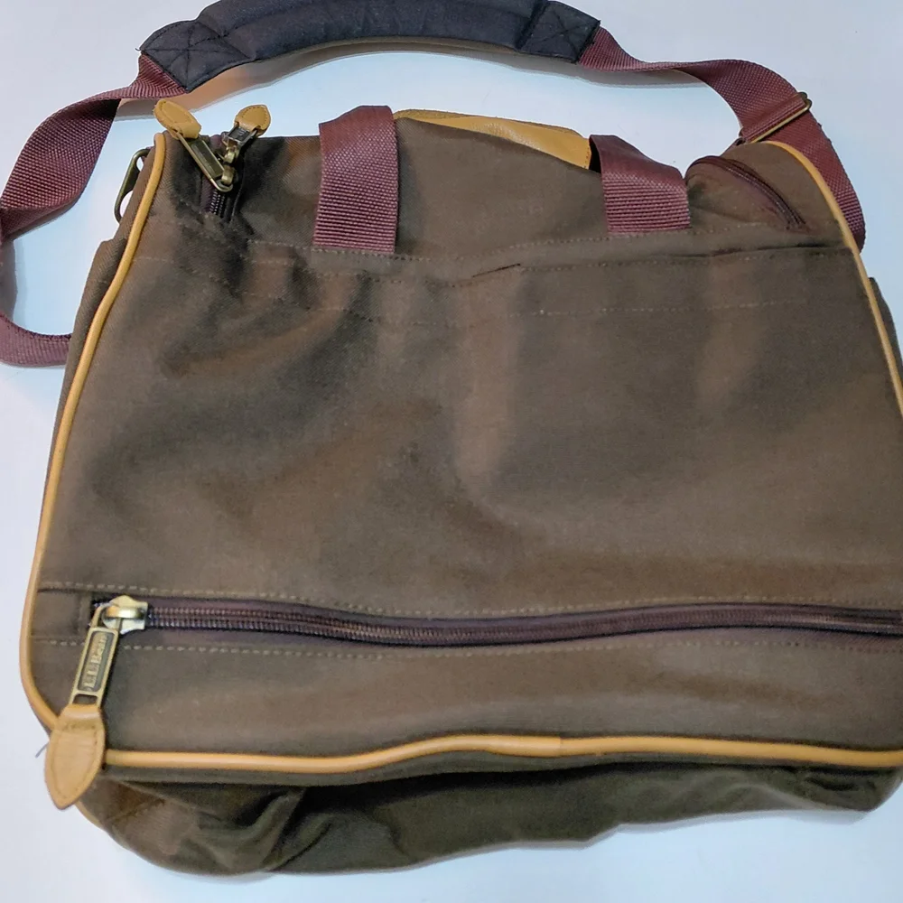L.L. BEAN Vintage Canvas Travel Bag with Leather Trim